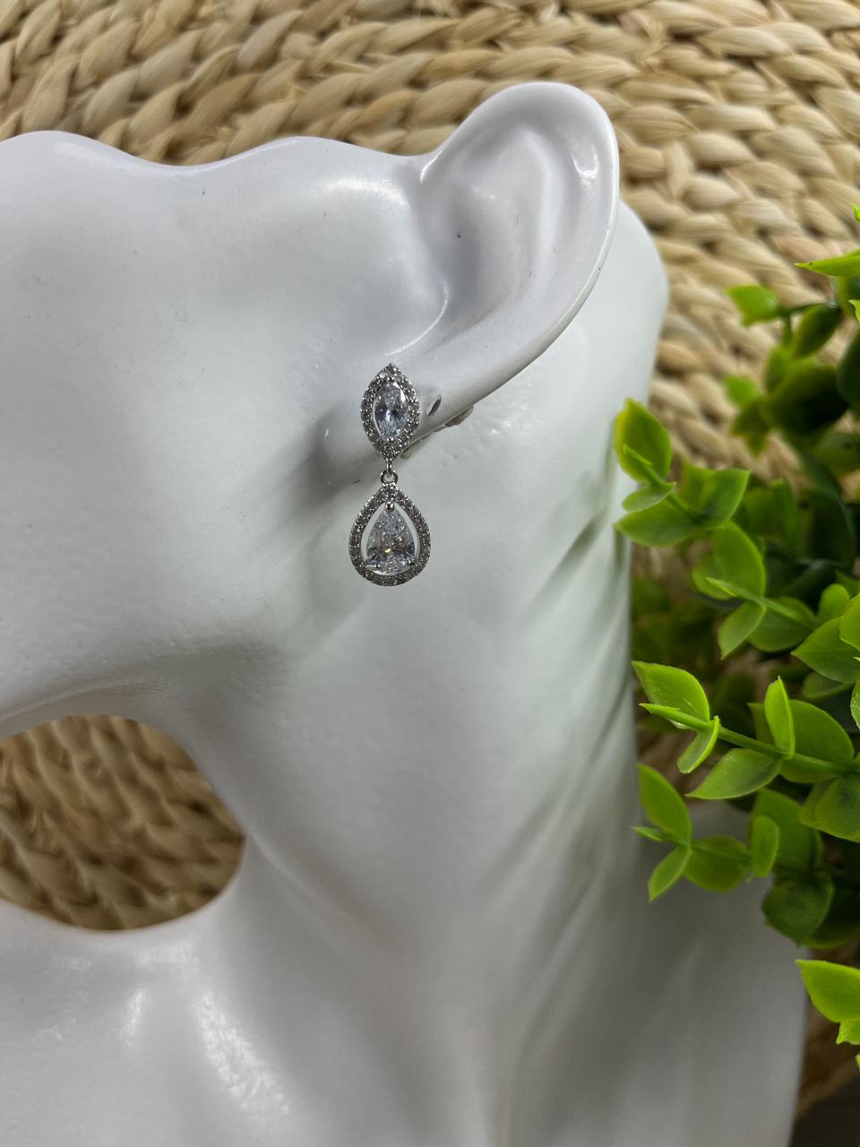 Diamante/Formal Earrings #038