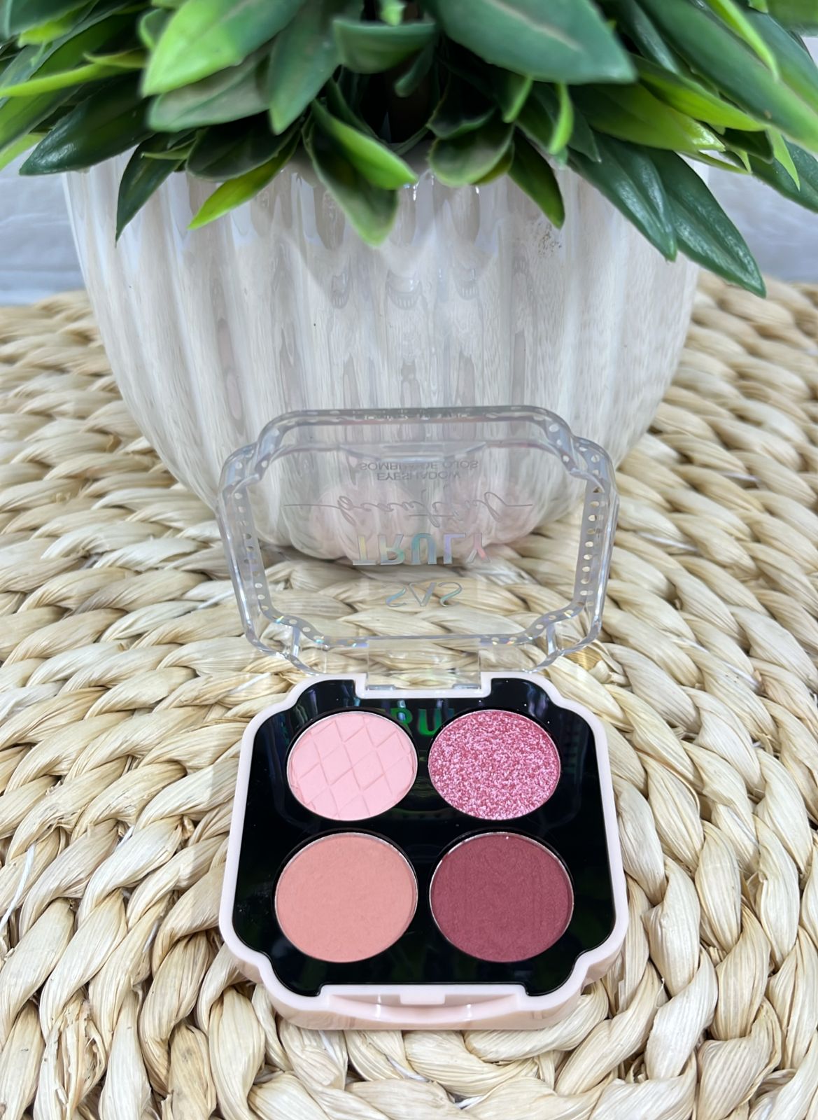 SAS Truly Eyeshadow #01