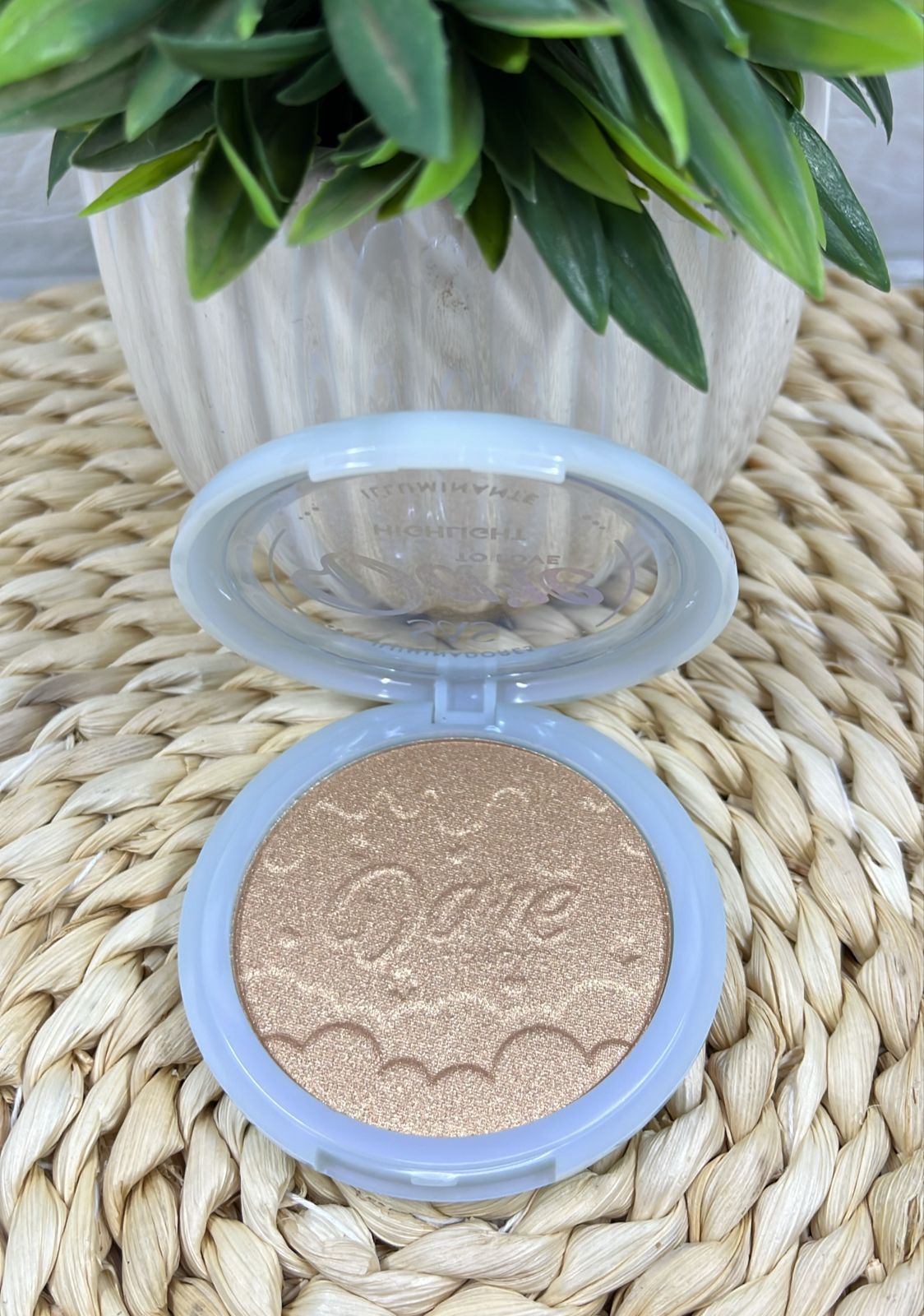 Dare to Love Highlighter #03