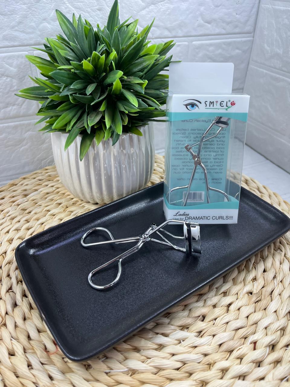 Eyelash Curler