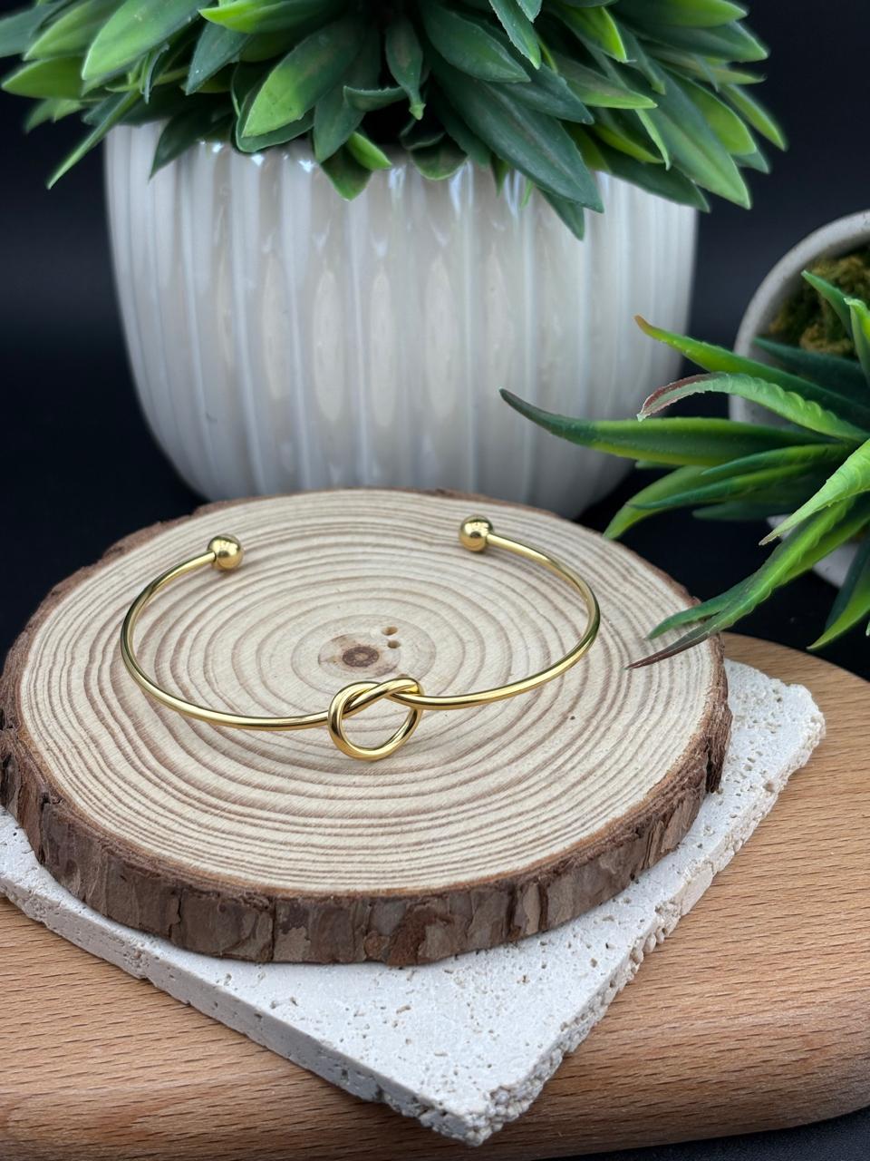 Stainless Steel Gold Knot Bracelet