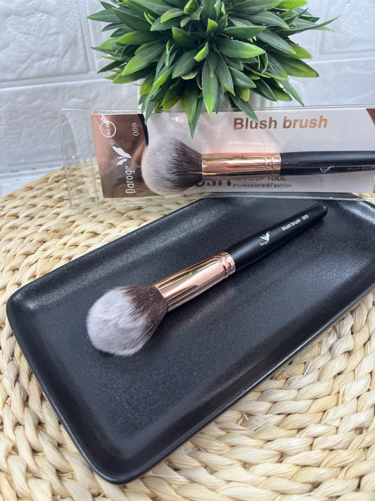 Blush Brush 009