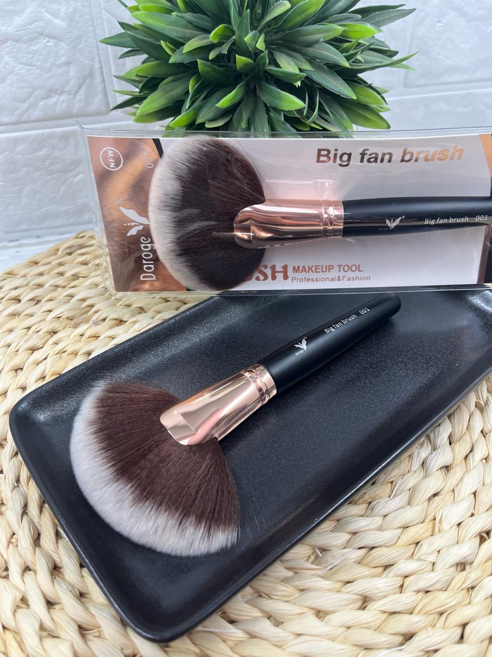 Big Fan Brush 001