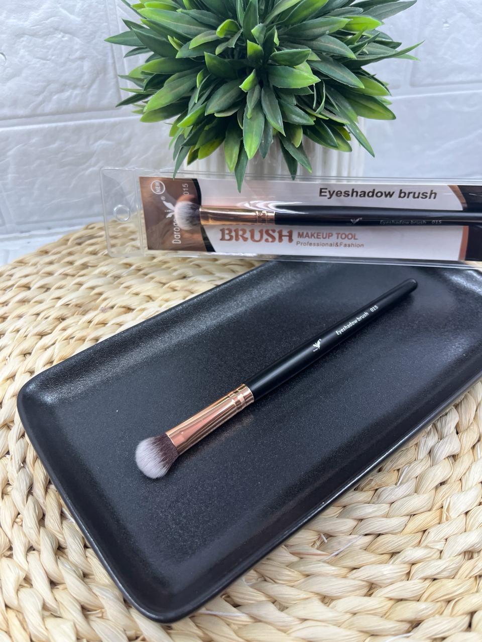 Eyeshadow Brush 015