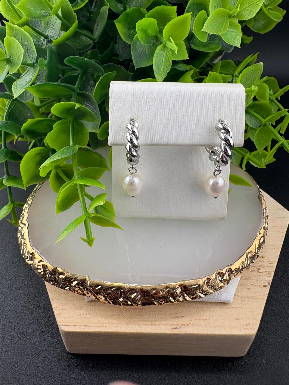 Pearl Earrings #084