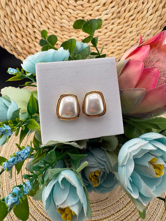 Pearl Earrings #094