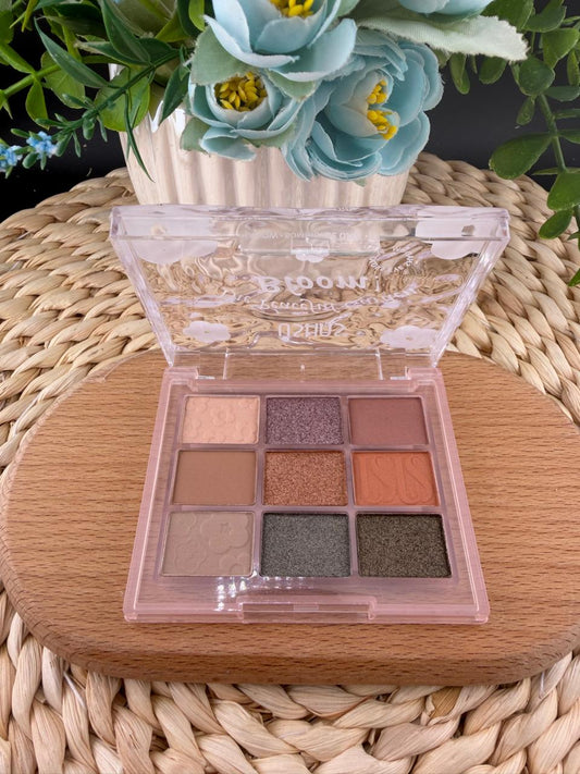 Ushas Bloom Eyeshadow #04