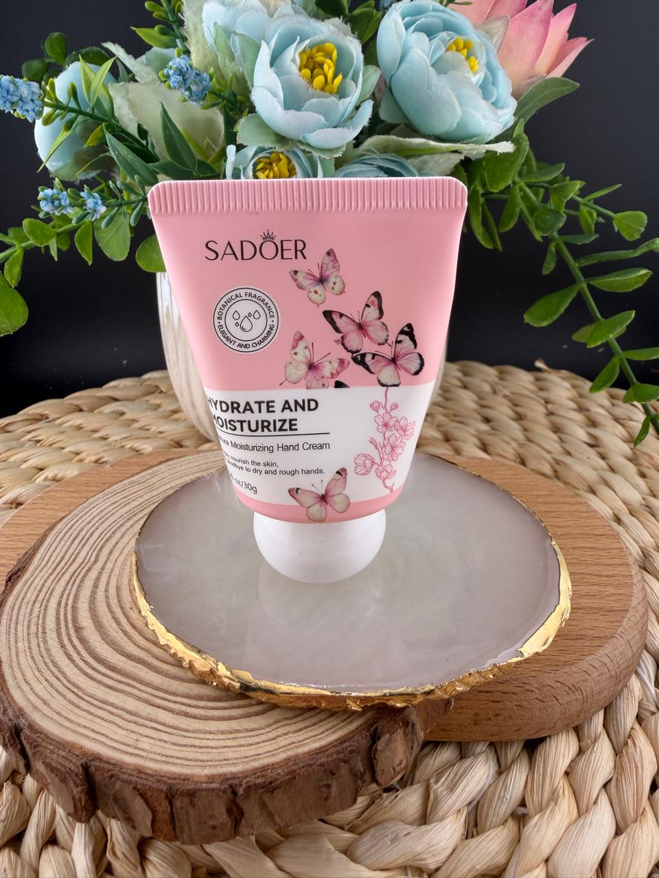 Sadoer Hydrating & Moisturizing Hand Cream