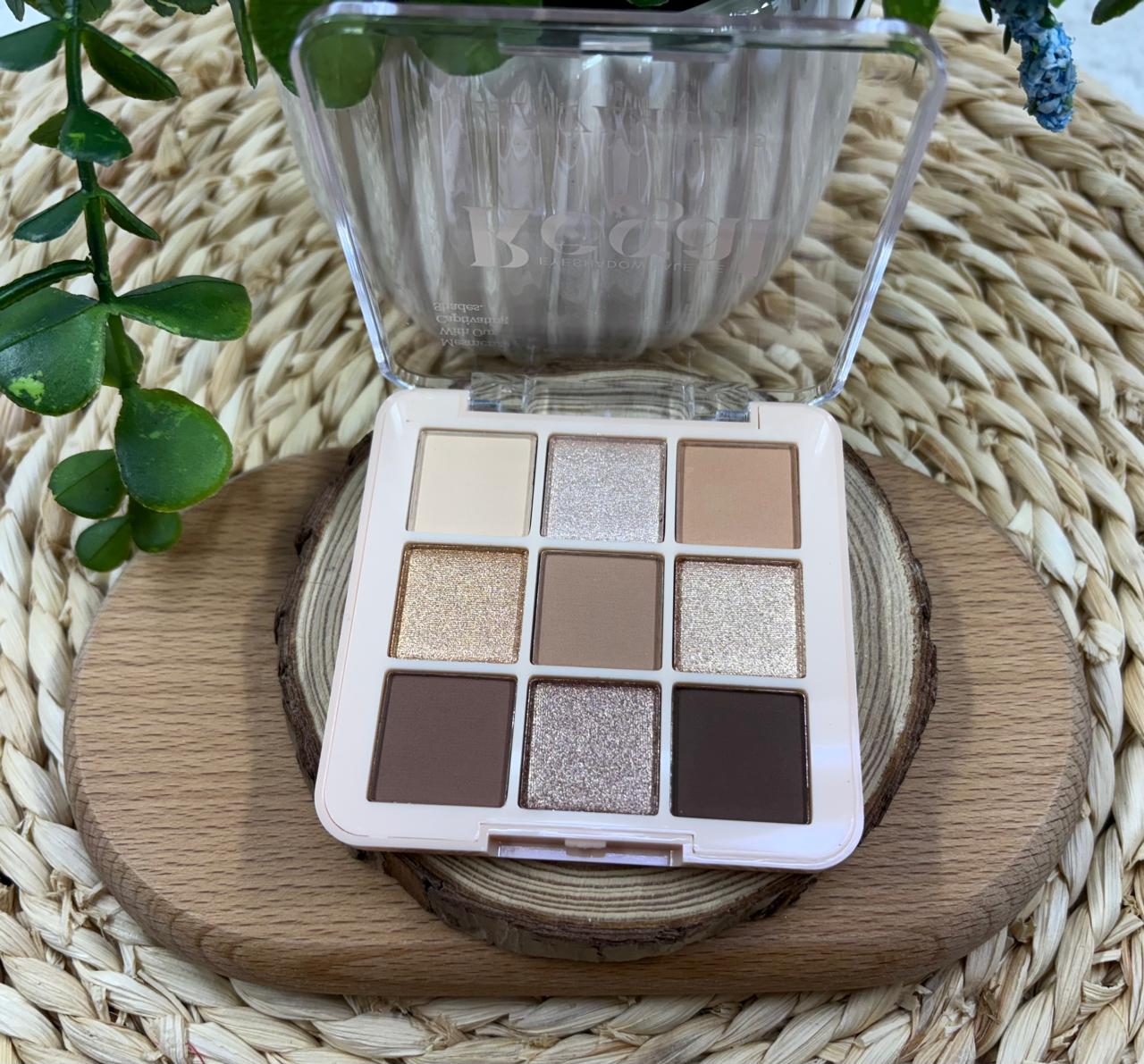 Regal Eyeshadow Palette